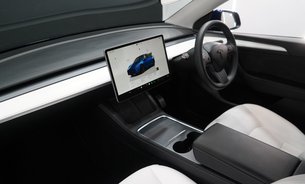 Tesla Model Y PERFORMANCE White Interior Deep Blue Metallic One Owner 20" Alloys 17