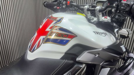 Triumph Tiger 2017 XCA Adventure bike 37K full metal luggage 800cc 36
