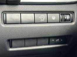 Nissan Qashqai 1.3 Qashqai N-Connecta DiG-T MHEV 5dr 57