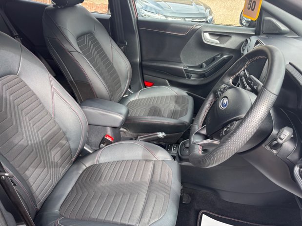 Ford Puma VIVID RUBY EDITION 14