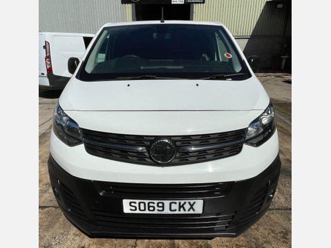 Vauxhall Vivaro 1.5 Turbo D 2700 Dynamic Panel Van 6dr Diesel Manual L1 H1 Euro 6 (s/s) (10 21