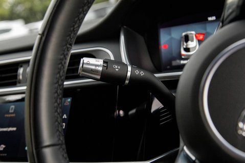 Jaguar I-Pace SE 18