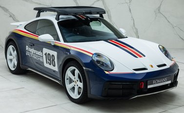 Porsche 911 DAKAR (992) 11