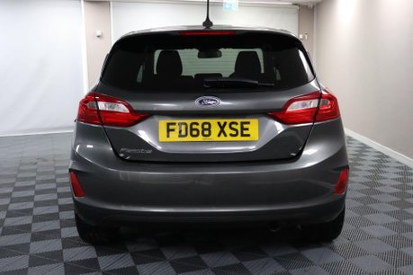 Ford Fiesta TITANIUM 8
