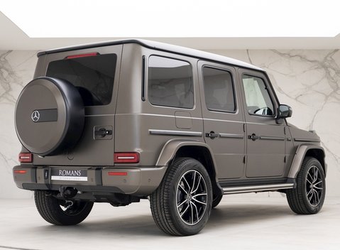 Mercedes-Benz G Series AMG Line Premium Plus 7