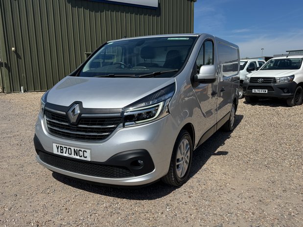 Renault Trafic AUTO SWB (SOLD MT) L1H1 Low Roof Sport SL29 Air Con Alloys E 2