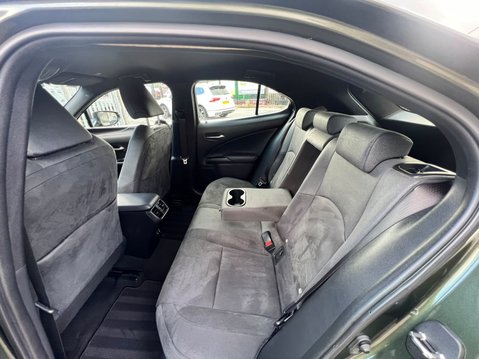Lexus Ux 250H 68