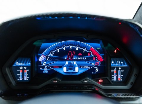 Lamborghini Aventador S LP 740-4 17