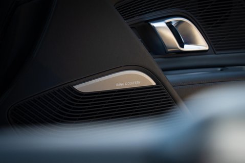 Audi R8 5.2 FSI V10 Plus S Tronic quattro Euro 6 (s/s) 2dr 34