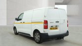 Peugeot Expert MWB L2H1 Low Roof Professional 2700 Air Con Tow Bar EURO 6 NO VAT 6