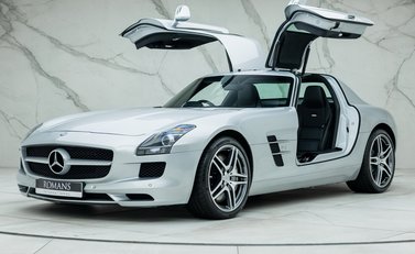 Mercedes-Benz SLS AMG 2