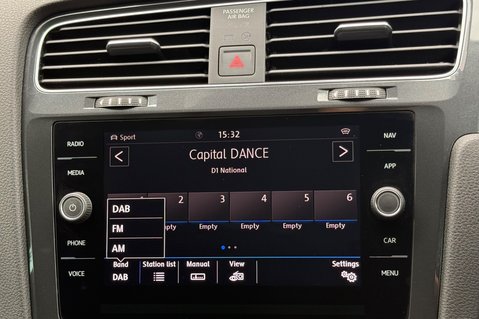 Volkswagen Golf MATCH EDITION TSI EVO - CAMERA - APPLE CAR PLAY -HEATED WINDSCREEN  46