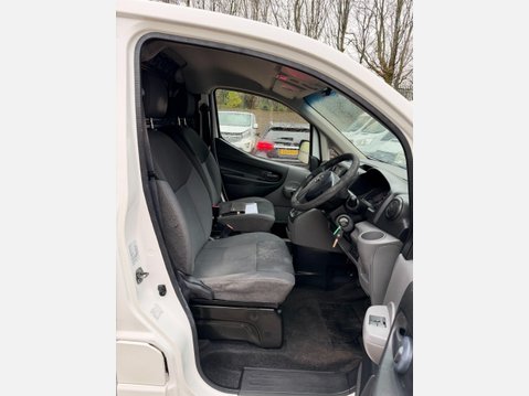 Nissan NV200 1.5 dCi Acenta SWB Euro 5 6dr 31