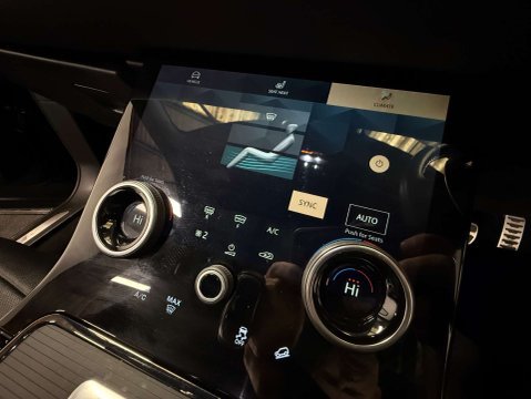 Land Rover Range Rover Evoque 2.0 Range Rover Evoque R-Dynamic SE D MHEV Auto 4WD 5dr 19