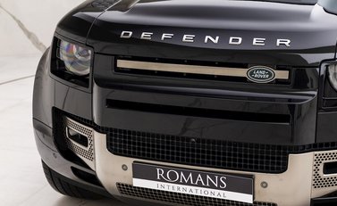 Land Rover Defender 110 P400 X 26