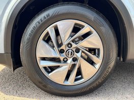 Nissan Qashqai 1.3 Qashqai Acenta Premium DiG-T MHEV 5dr 12