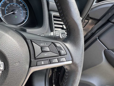 Nissan LEAF N-Connecta 13