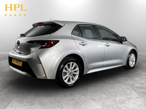 Toyota Corolla 1.8 VVT-h Icon Hatchback 5dr Petrol Hybrid CVT Euro 6 (s/s) (140 ps) 1 Owne 7