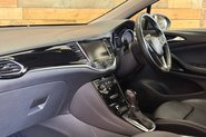Vauxhall Astra 1.4i Turbo Elite Nav Hatchback 5dr Petrol Auto Euro 6 (s/s) (150 ps) 8