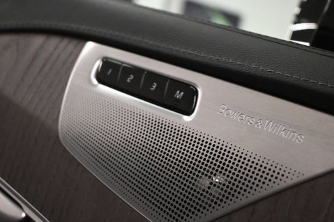 Volvo XC90 2.0 XC90 Ultimate B5 MHEV AWD Auto 4WD 5dr 12