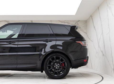 Land Rover Range Rover Sport D350 HST 31