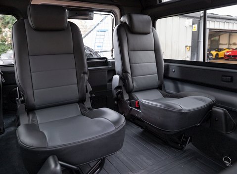 Land Rover Defender 90 Works V8 70th Edition 13