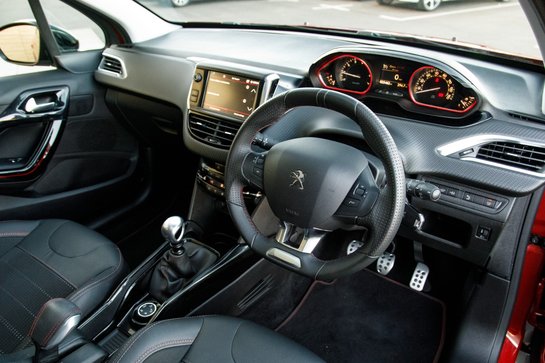 Peugeot 2008 PURETECH S/S GT LINE