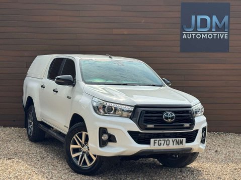 Toyota Hilux 2.4 HI-Luxury Invincible X D-4D 4WD Double Cab 4WD 5dr 1