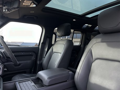 Land Rover Defender V8 39