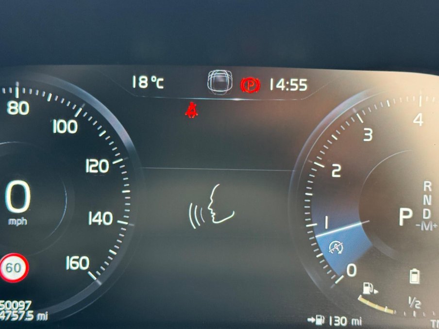 2021 Volvo V60 — image 28