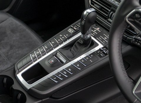 Porsche Macan GTS 23