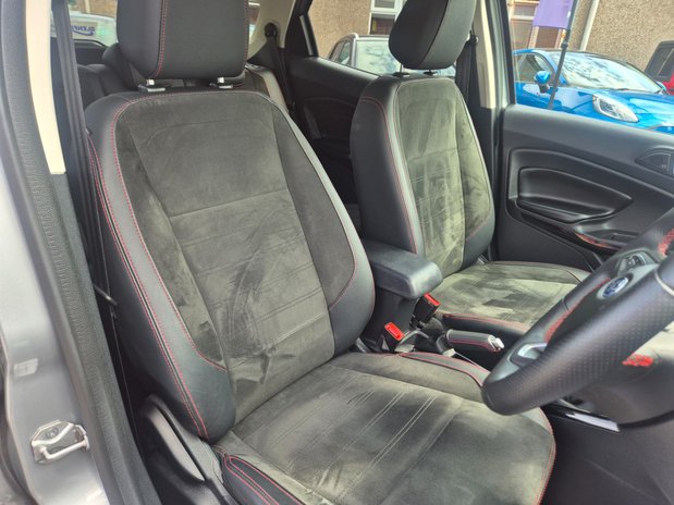 Ford Ecosport ST-LINE 16