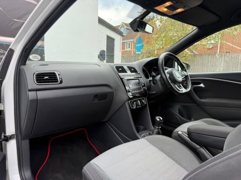 Volkswagen Polo 1.0 TSI BlueMotion Tech R-Line Euro 6 (s/s) 3dr 52