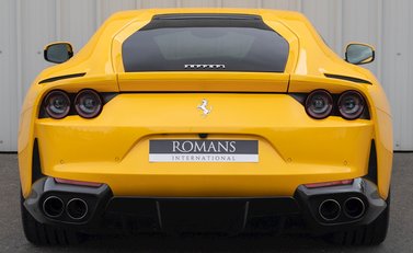 Ferrari 812 Superfast 5