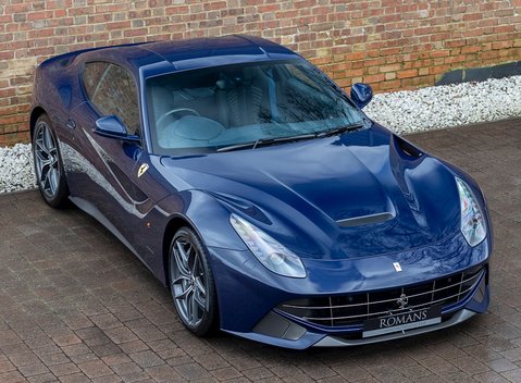 Ferrari F12 Berlinetta 8