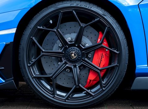 Lamborghini Aventador SVJ LP 770-4 12