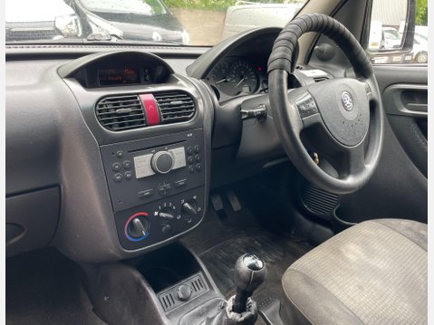Vauxhall Combo 1.3 CDTi 1700 16v 3dr 29