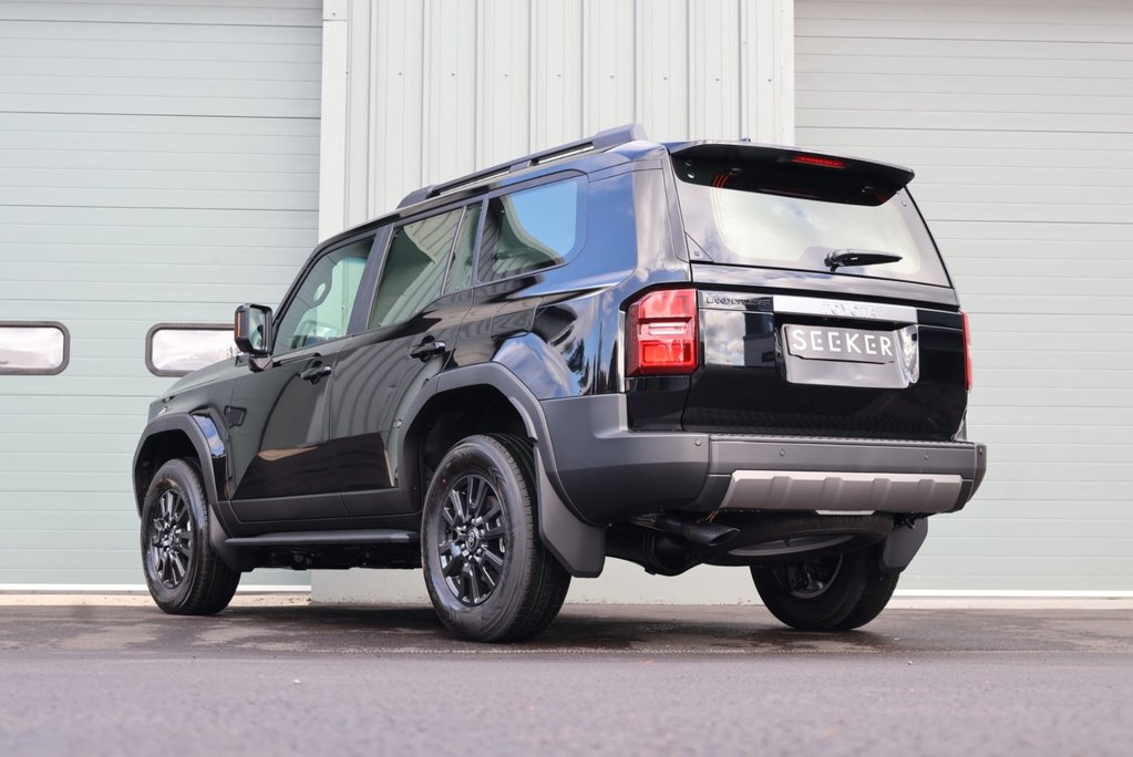 Toyota Land Cruiser COMMERCIAL with the best seat conversion in the uk from seeker  9