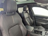 Jaguar F-Pace 2.0 F-PACE R-Dynamic HSE D MHEV AWD Auto 4WD 5dr 30
