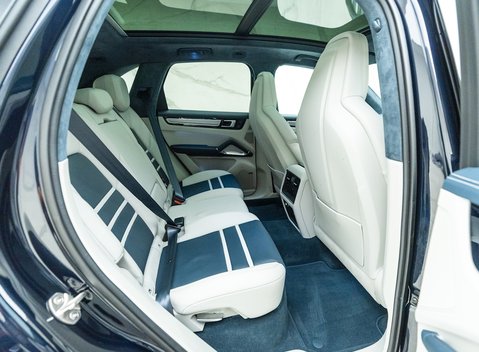 Porsche Cayenne Turbo S E-Hybrid 14