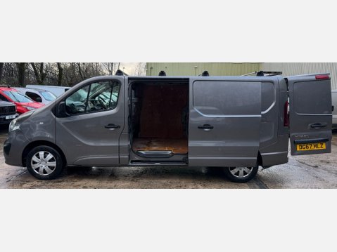 Vauxhall Vivaro 1.6 CDTi 2900 Sportive Panel Van 5dr Diesel Manual L2 H1 Euro 6 (120 ps) 21