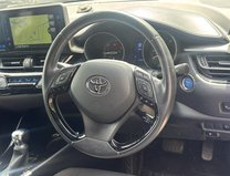 Toyota C-HR 1.8 VVT-h Dynamic SUV 5dr Petrol Hybrid CVT Euro 6 (s/s) (122 ps) 11