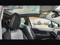 Toyota Yaris VVT-I T SPIRIT 17