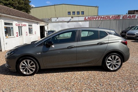 Vauxhall Astra DESIGN S/S.. AUTOMATIC.. 5 SERVICES.. BLUETOOTH.. DAB.. CRUISE CONTROL..A/C 29
