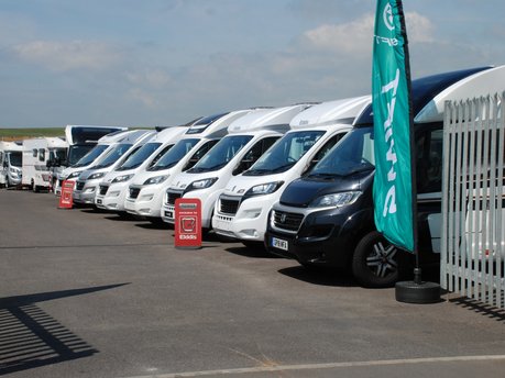 Welcome to Stewart Mouland Motorcaravans 3