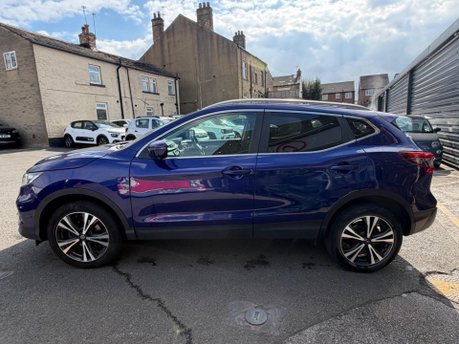 Nissan Qashqai DIG-T N-CONNECTA 7