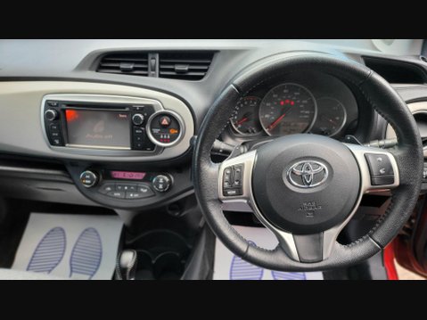 Toyota Yaris VVT-I T SPIRIT 27