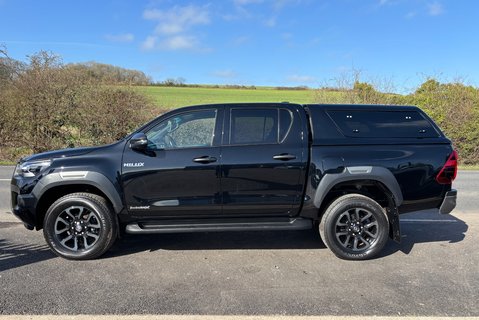 Toyota Hilux Invincible X 4WD 2.8 D-4D Double Cab Pickup - Hardtop Canopy 7