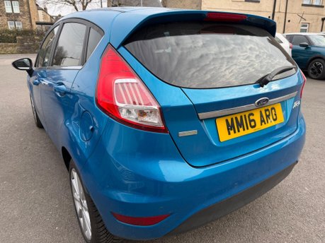 Ford Fiesta TITANIUM 5