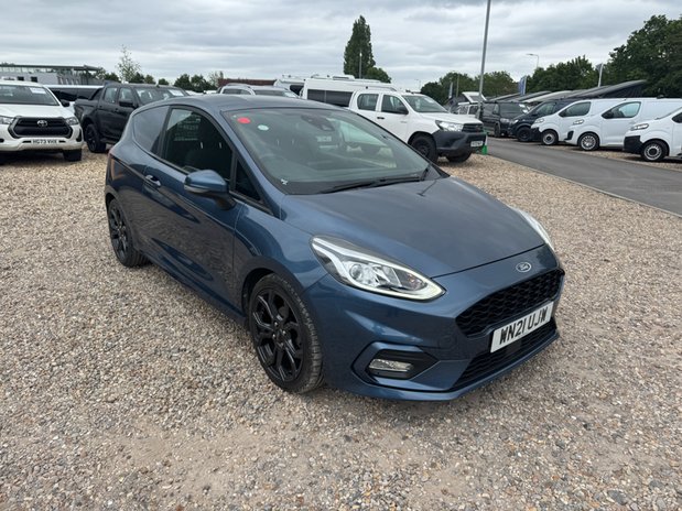 Ford Fiesta Petrol SWB L1H1 Low Roof Sport Air Con Alloys EURO 6 NO VAT 4